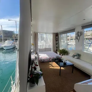 https://light-bedroom-in-a-home-boat.catalonia-hotels.com